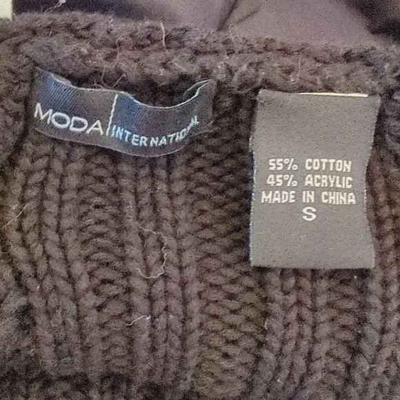 Moda International Sweater EUC - Picture 4 of 4